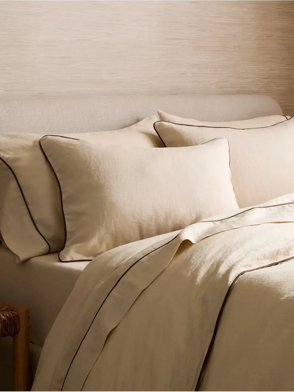 Oat and Espresso King/Cal King European Linen Duvet Cover Set - Retail $204